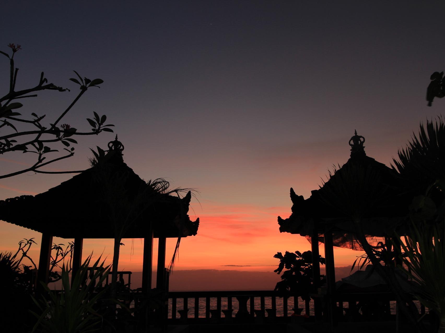 Dodol Lembongan Cliff Sunset Hotel Exterior foto