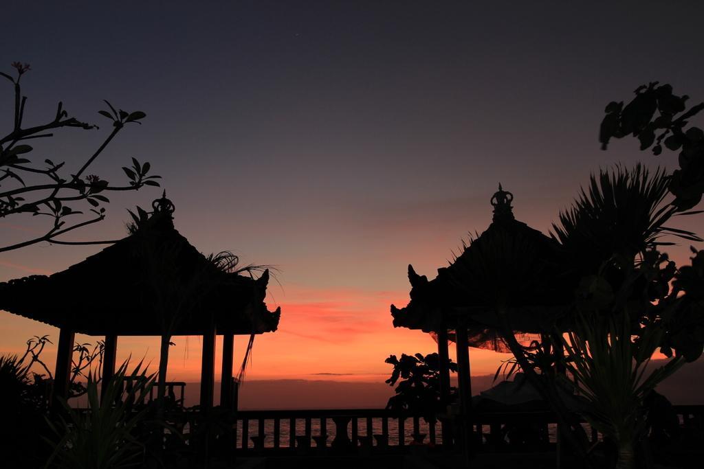 Dodol Lembongan Cliff Sunset Hotel Exterior foto