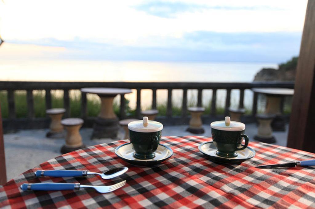 Dodol Lembongan Cliff Sunset Hotel Exterior foto